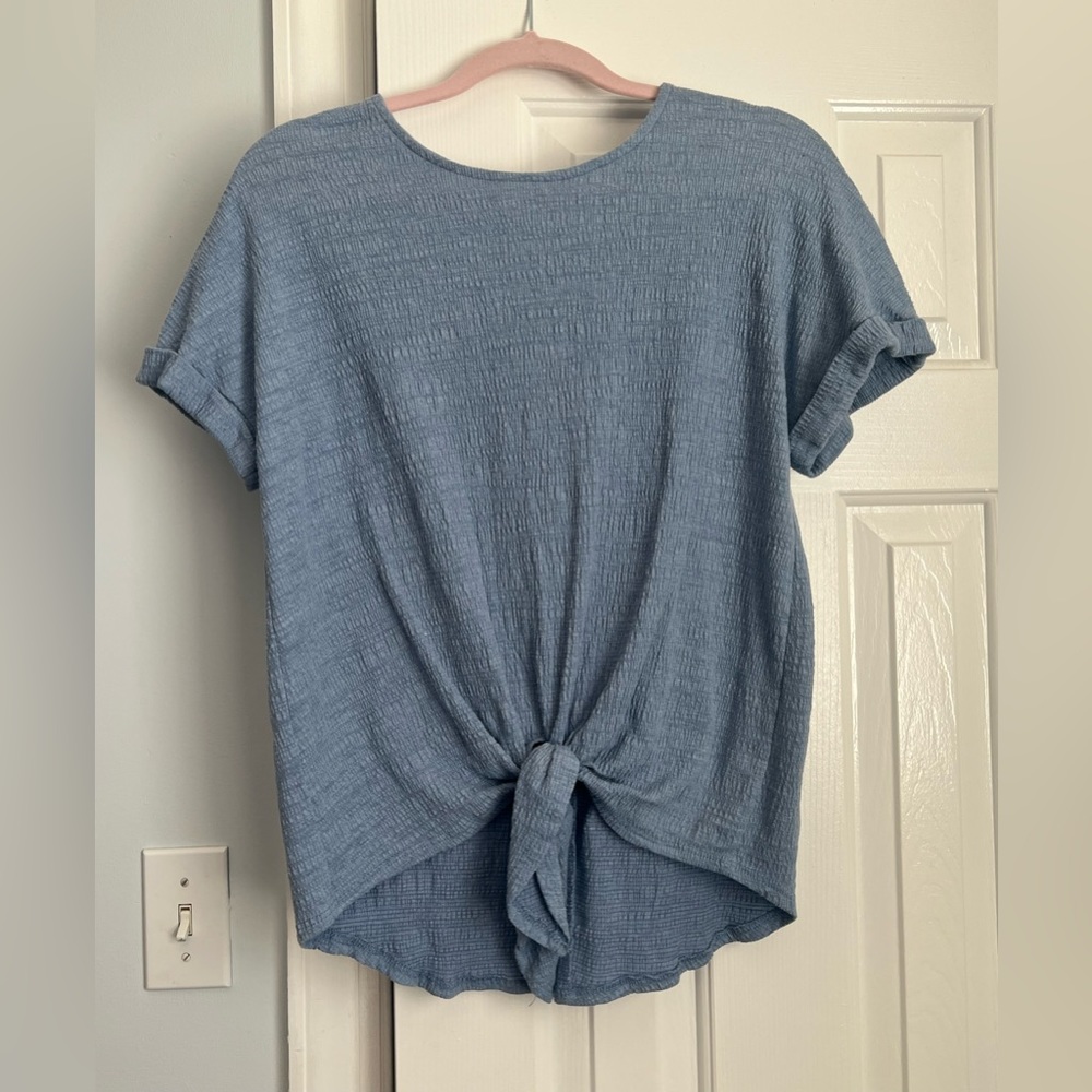 light blue tie top